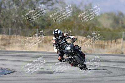 media/Dec-01-2025-Moto Forza (Mon) [[2daa91e15f]]/3-Beginner Group/Session 3 (Turn 3)/